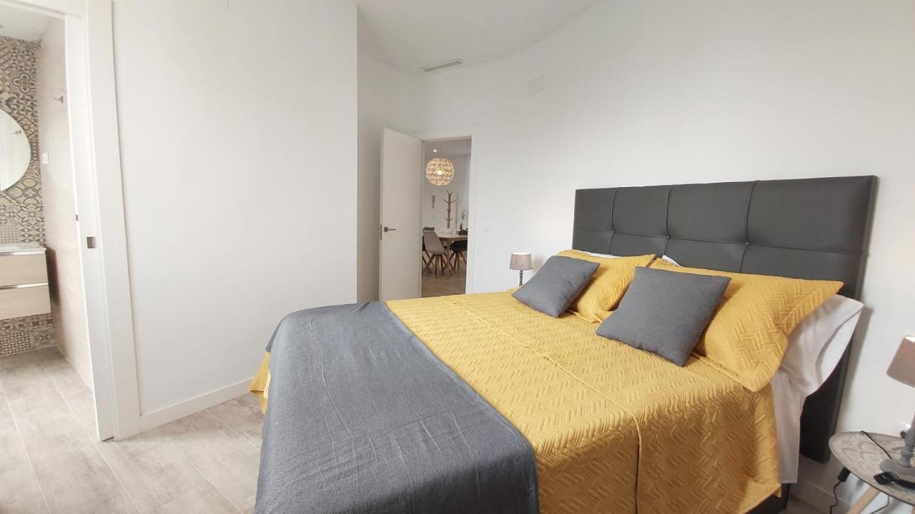 マラガDel Parque Flats Puertoアパートメント エクステリア 写真