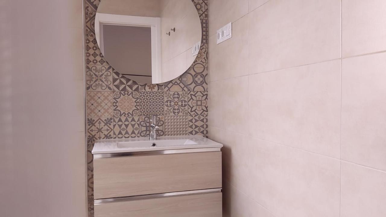 マラガDel Parque Flats Puertoアパートメント エクステリア 写真